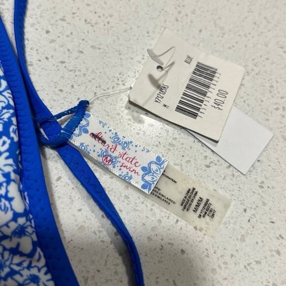 Altar'd State Reversible Halter Bikini Top - NWT!! - Picture 4 of 4